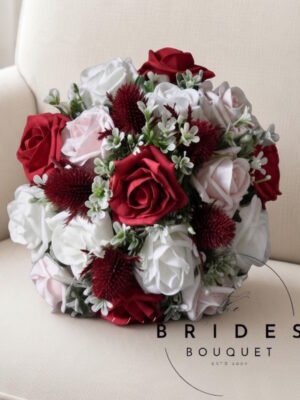 red scottish wedding bouquets