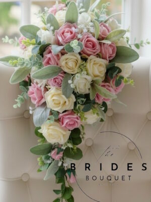 Felicity - Roses & Greenery