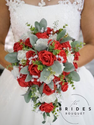 Brides teardrop bouquet of roses with foliage – artificial wedding cascade