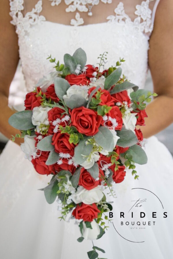 Brides teardrop bouquet of roses with foliage – artificial wedding cascade