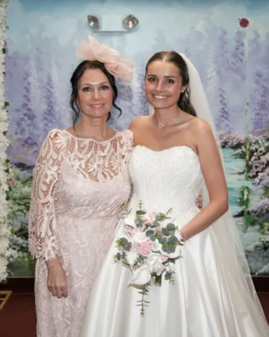 real life bride lucy with pink wedding flowers small tear bouquet created by the brides bouquet uk
